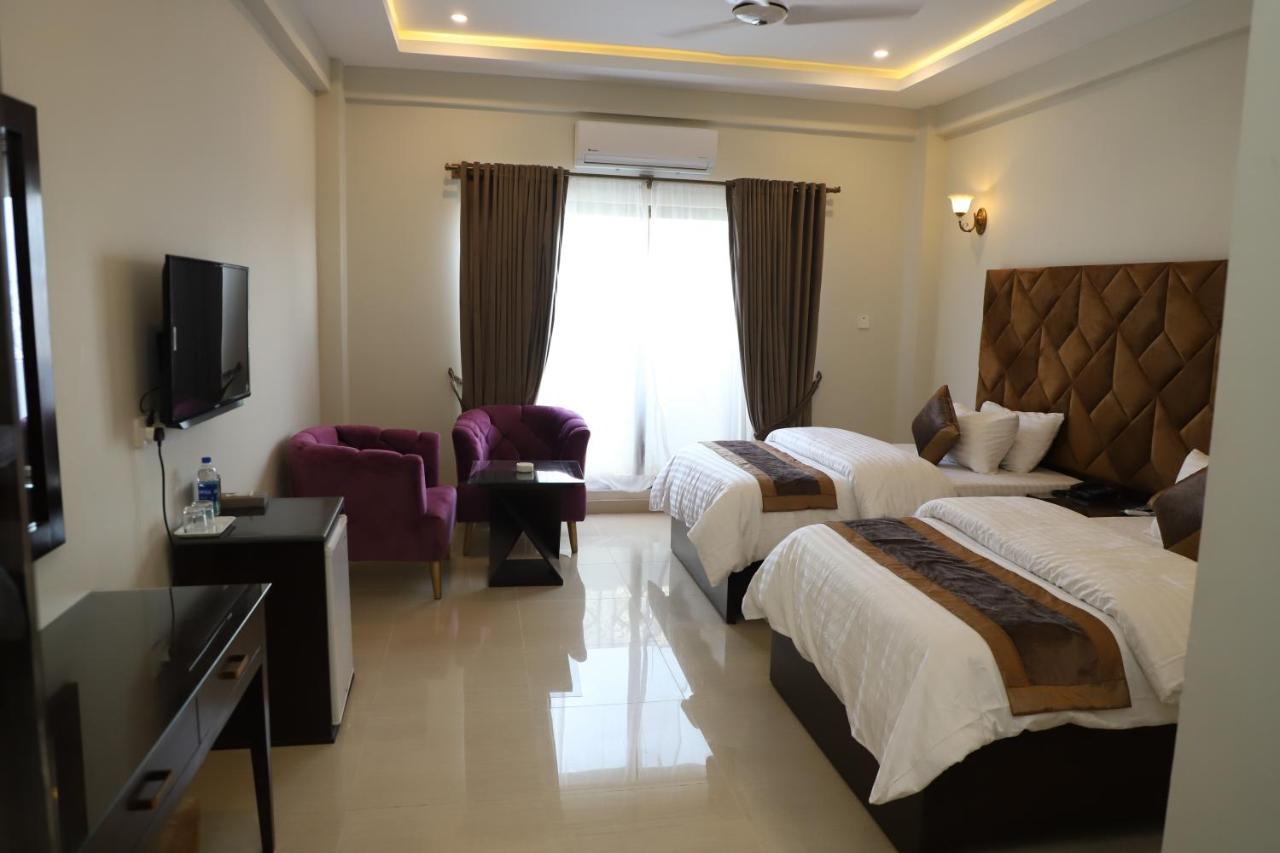 Swat Palace Hotel By Northin Mam Derai Exterior photo