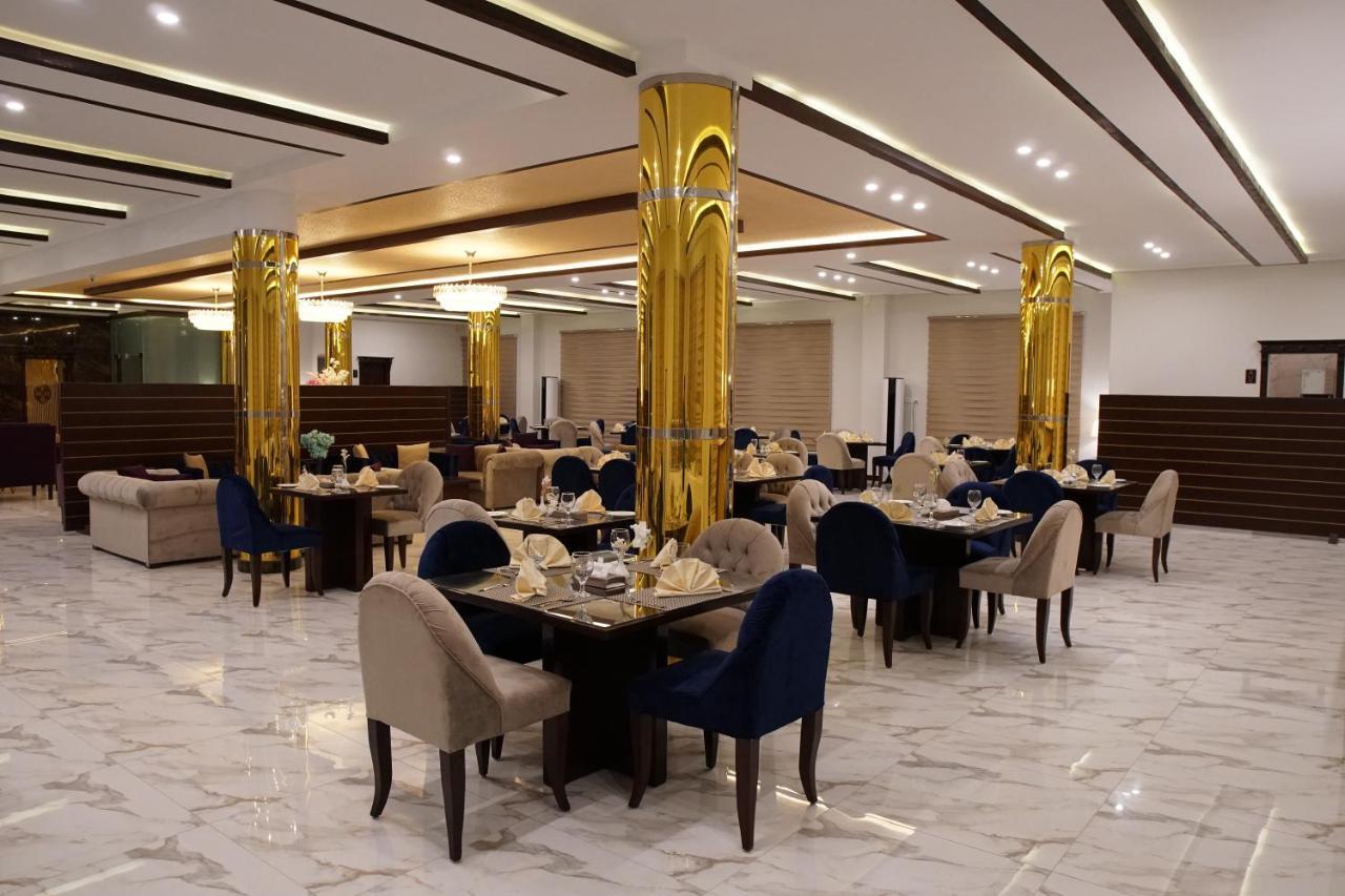 Swat Palace Hotel By Northin Mam Derai Exterior photo
