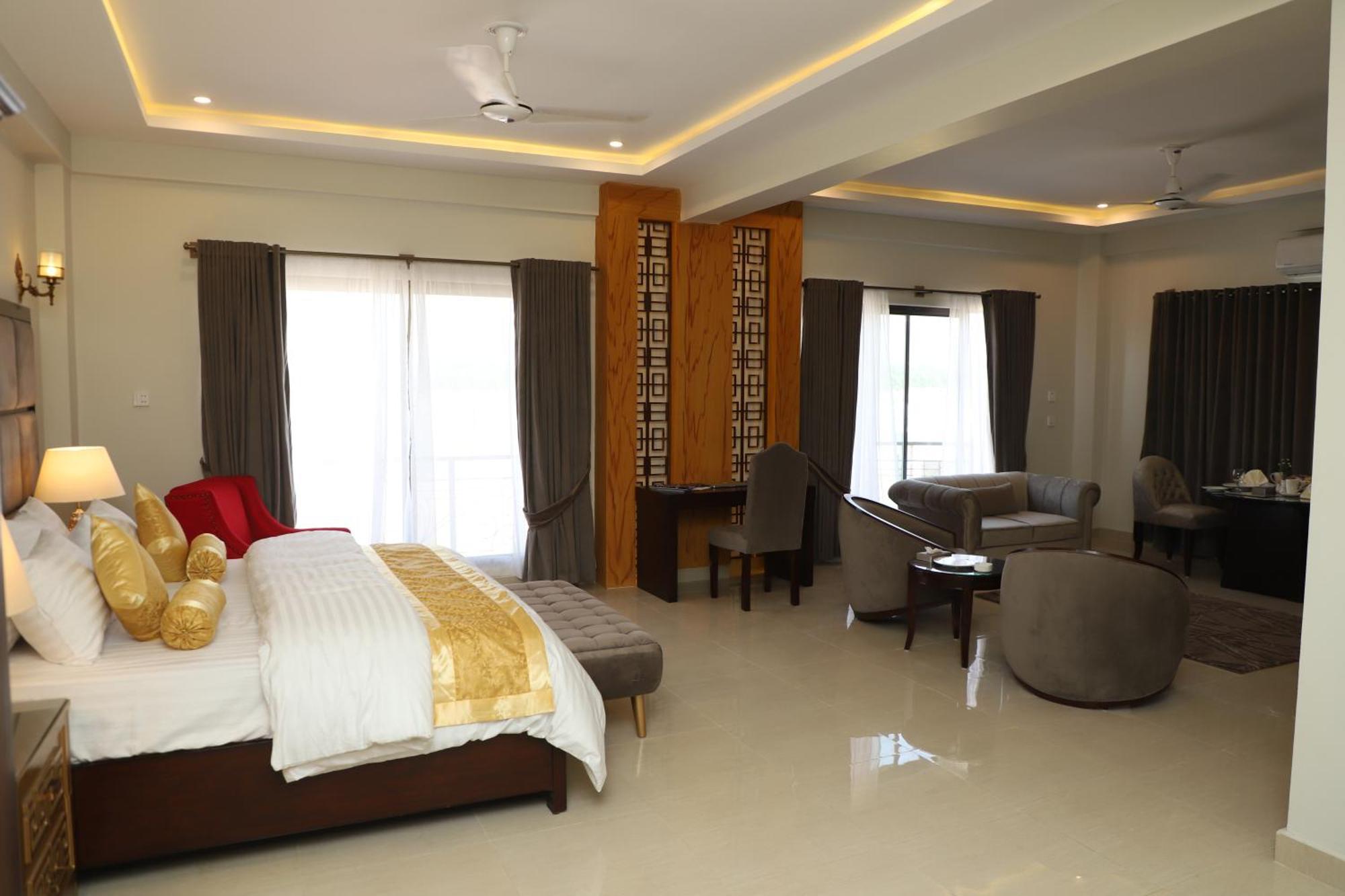 Swat Palace Hotel By Northin Mam Derai Room photo